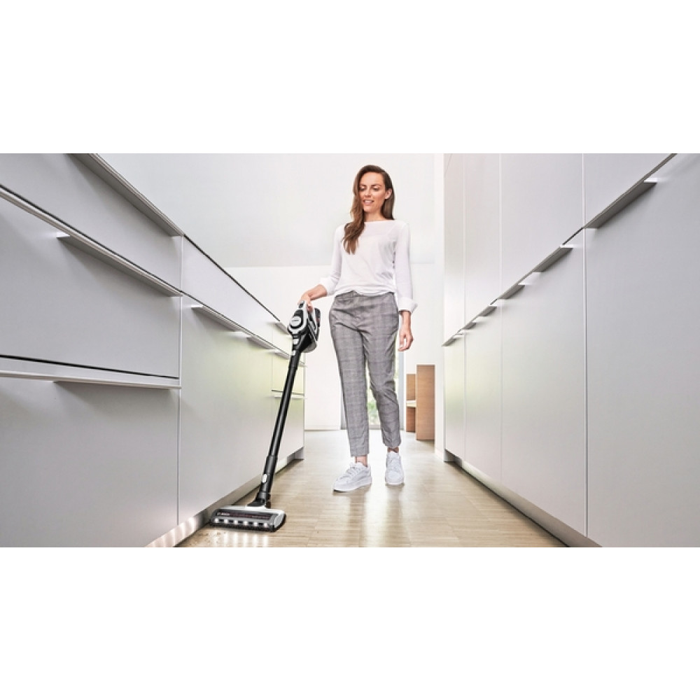 BOSCH Akumulatorski usisivač BBS8213W