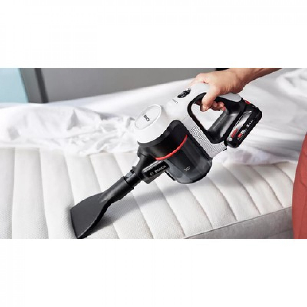 BOSCH usisivač BBS711W