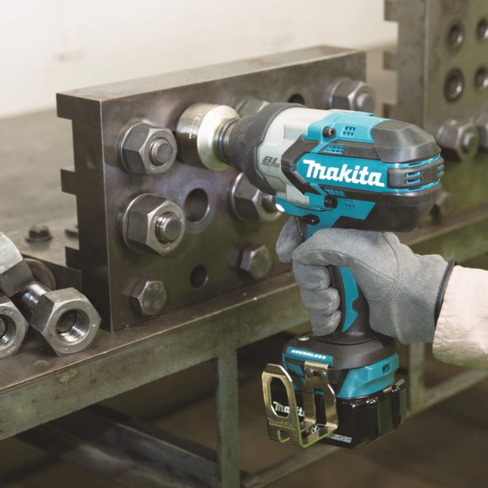 MAKITA DTW1001Z Akumulatorski udarni odvrtač bez baterije i punjača  