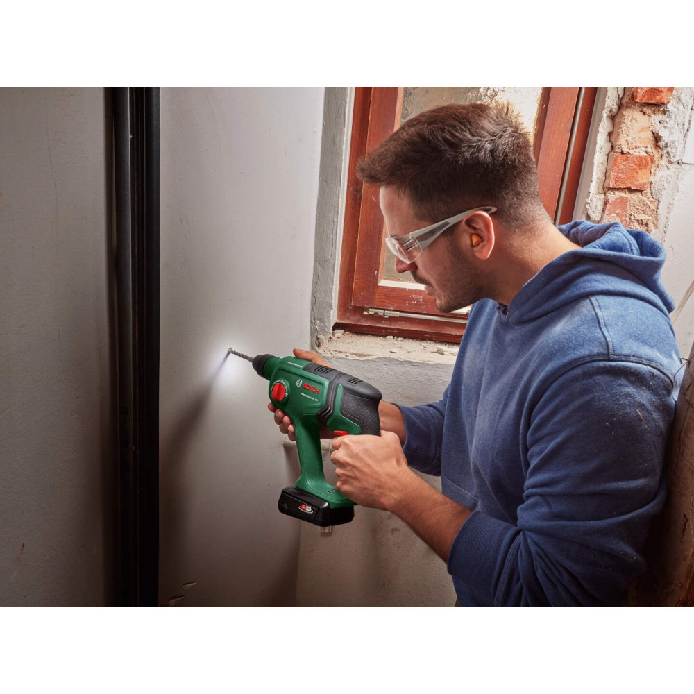 BOSCH UniversalHammer 18V Akumulatorska rotaciona čekić bušilica, Solo 06039D6000