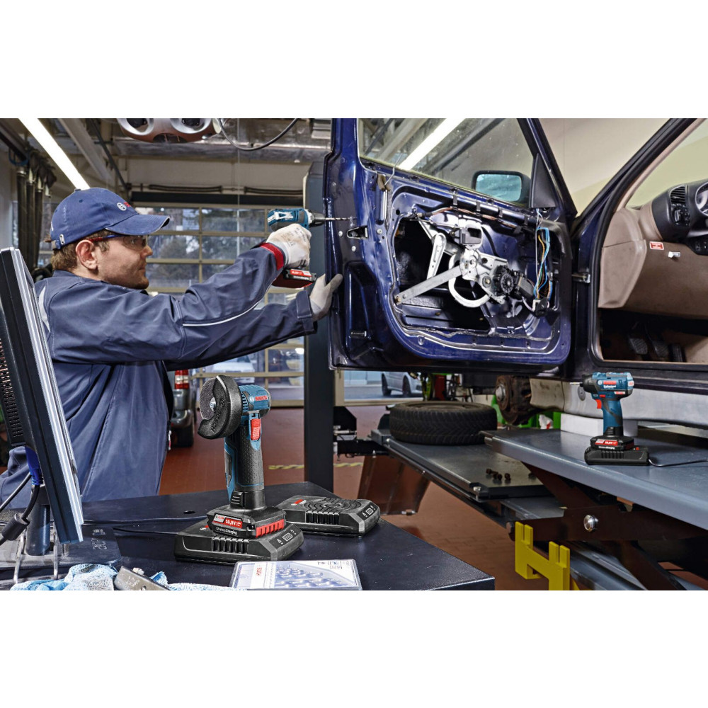 BOSCH Akumulatorski udarni odvrtač GDR 12V-110; 2x3,0Ah; motor bez četkica 06019E0005
